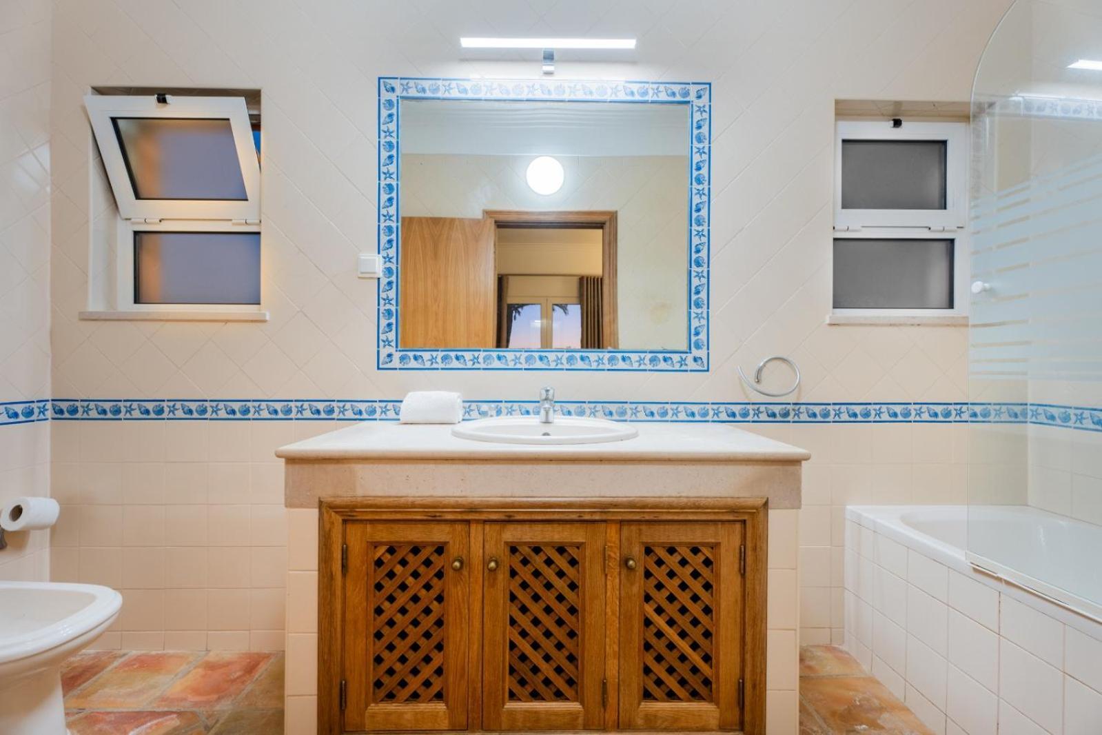 Rosas Villa Albufeira